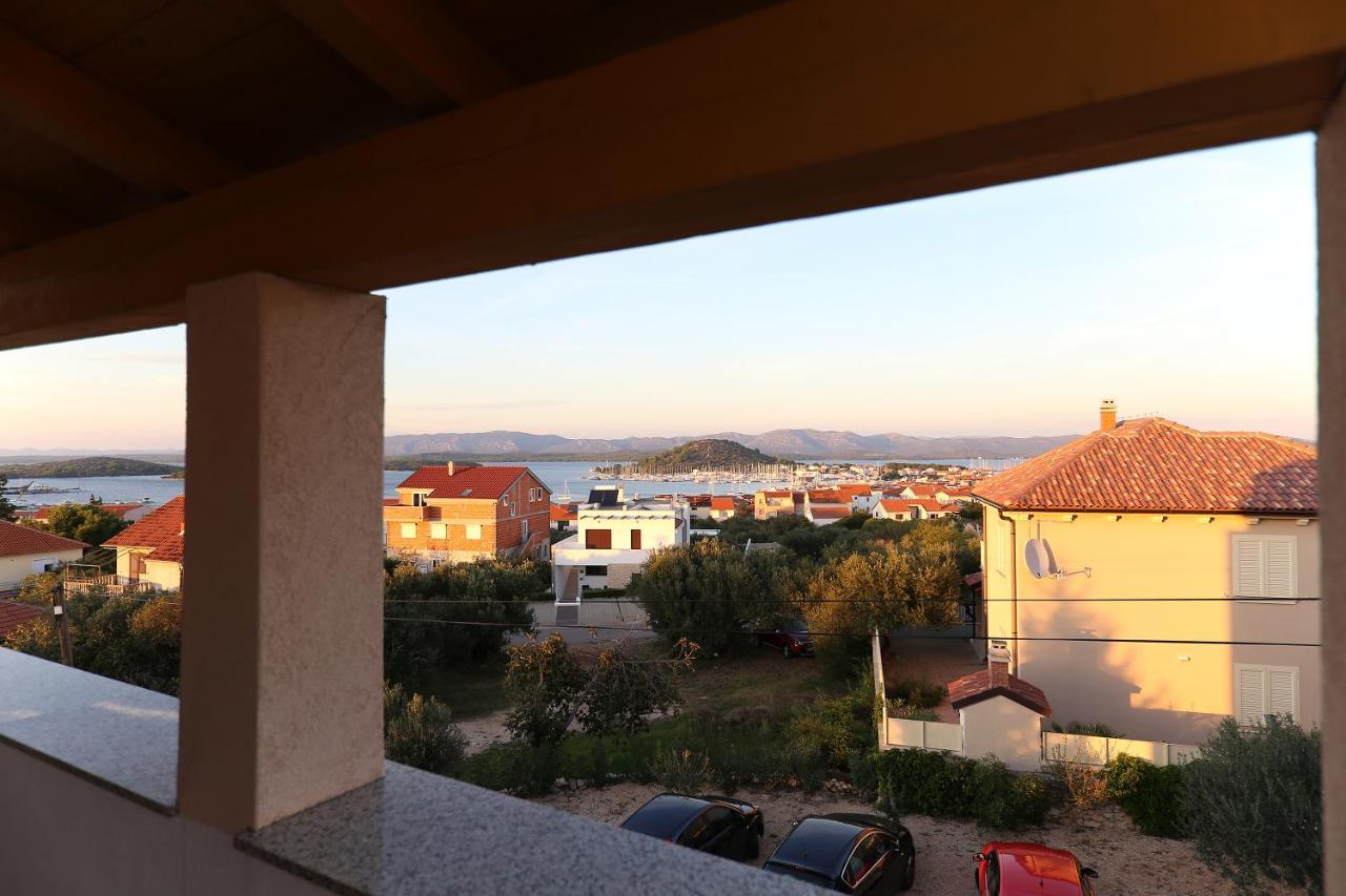 Apartmani Branka Murter Exterior foto