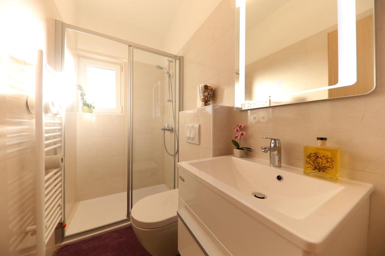 Apartmani Branka Murter Exterior foto